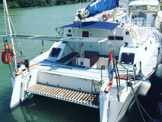 Maui - Katamaran içinde Eivissa