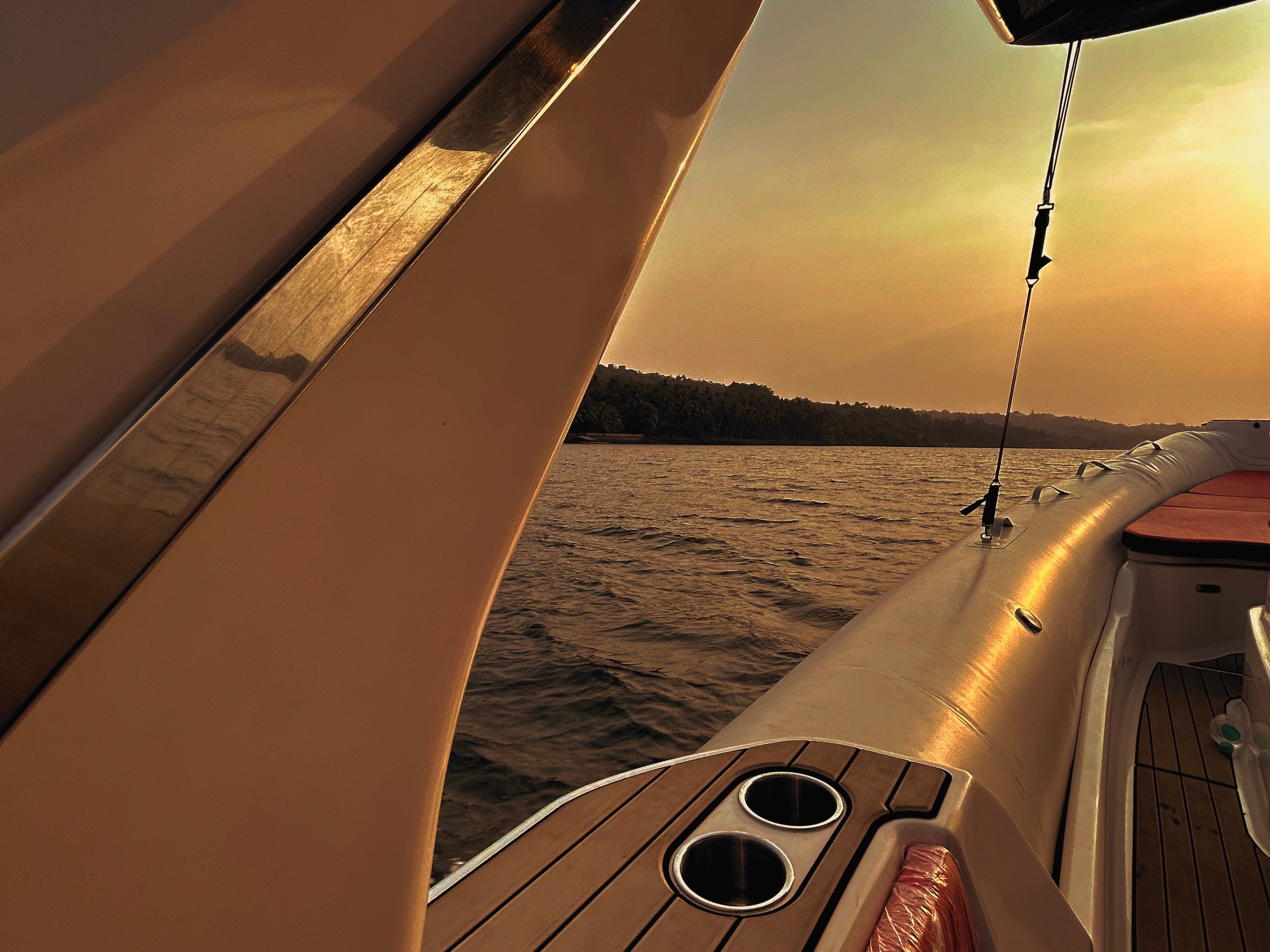 Puffer - Motor Yacht in Panaji