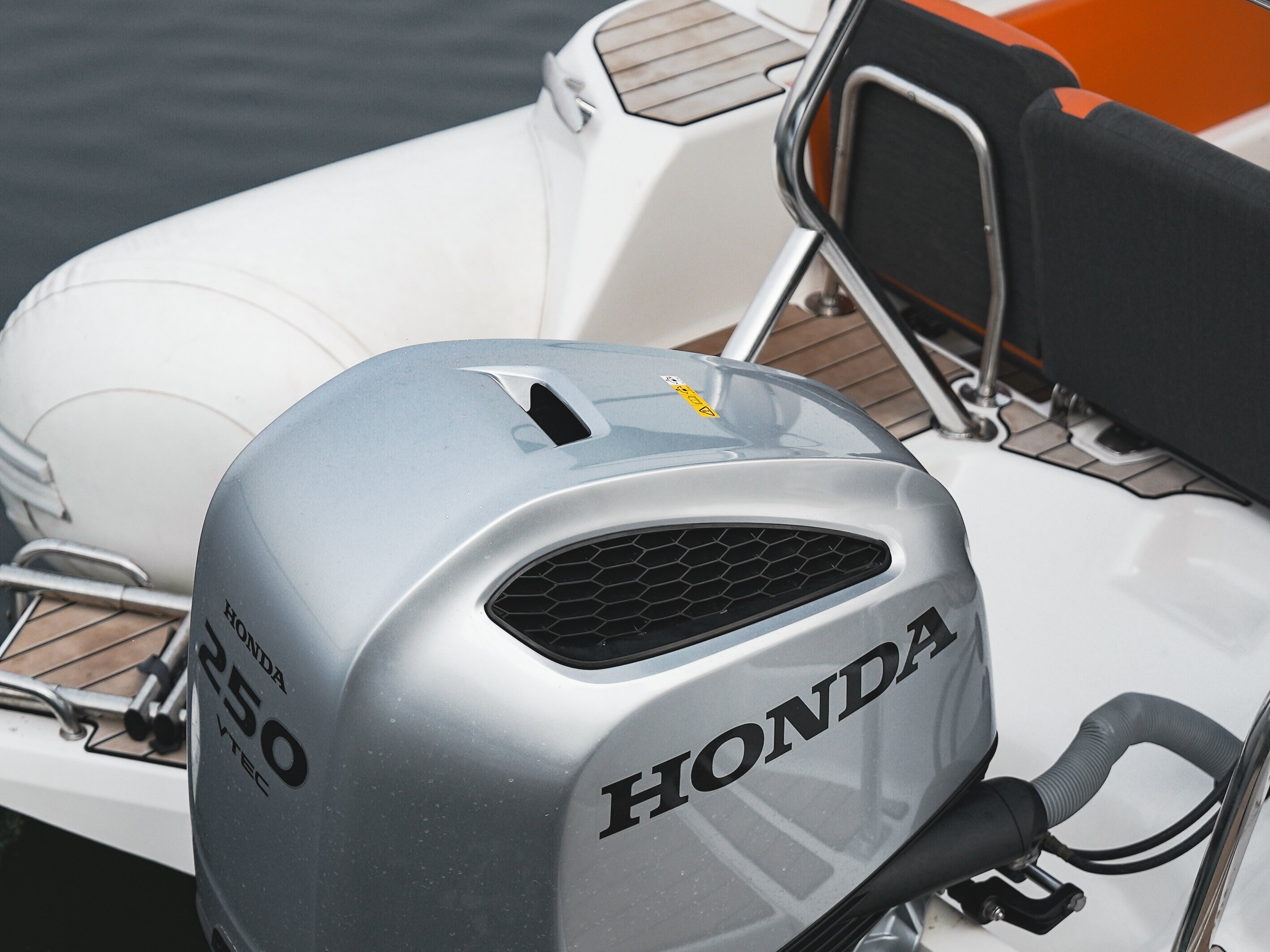 Puffer - Motor Yacht in Panaji