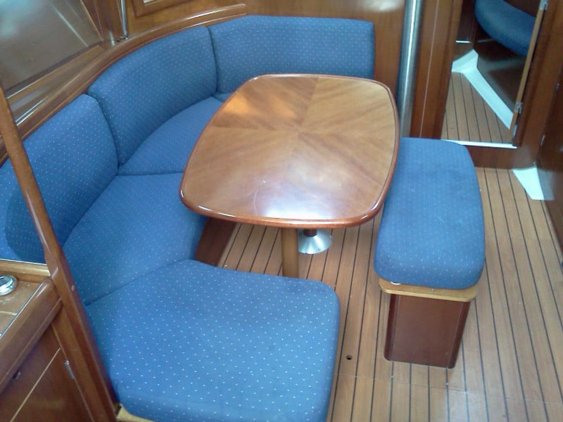 Hinitsa - Sailboat in Kontokali