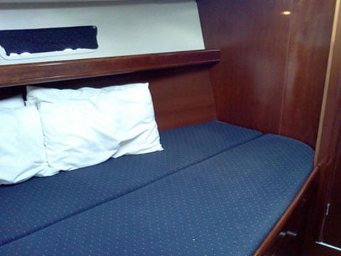 Hinitsa - Sailboat in Kontokali