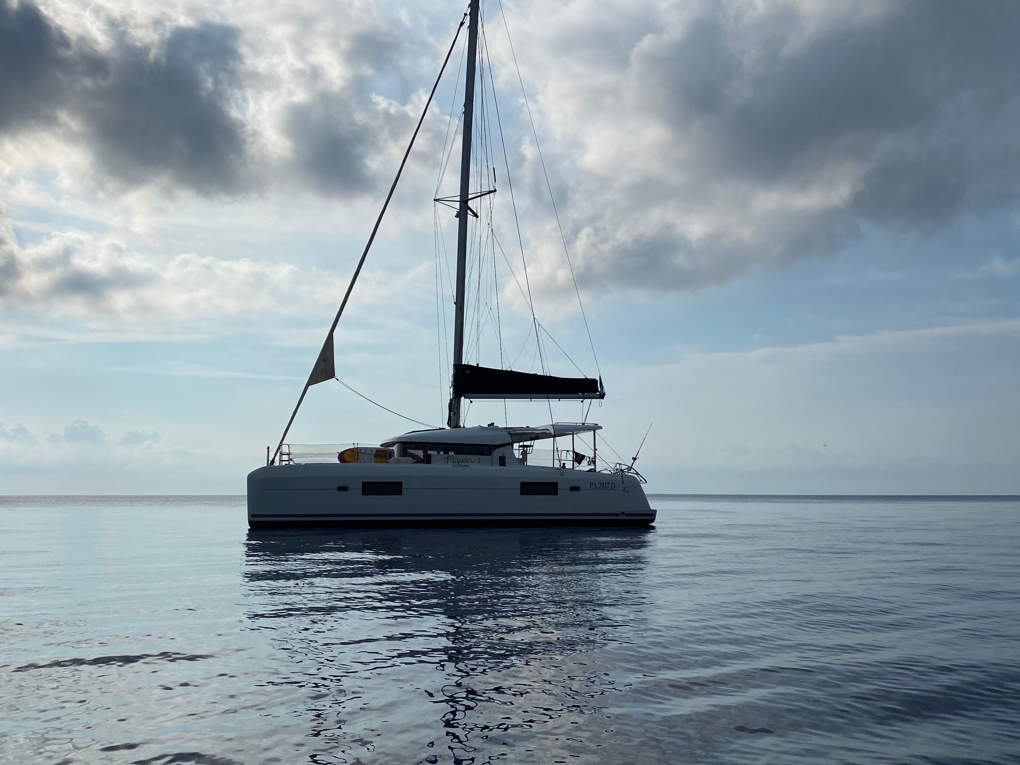 MAGAN 1 WATER MAKER - PANNELS - Katamaran içinde Città metropolitana di Messina