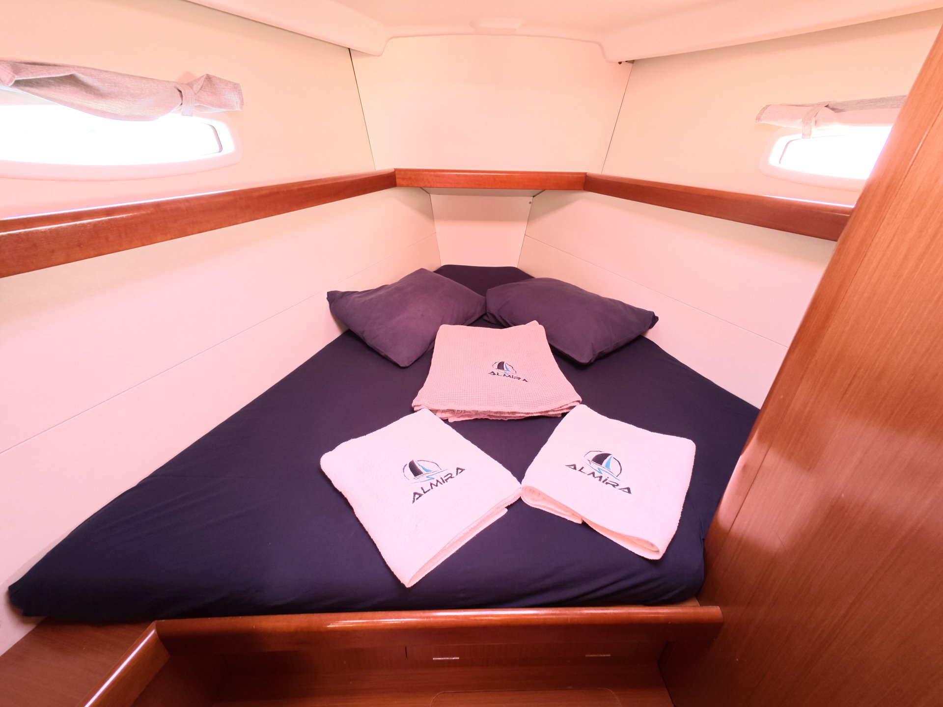 Lilium - Sailboat in Karagözler