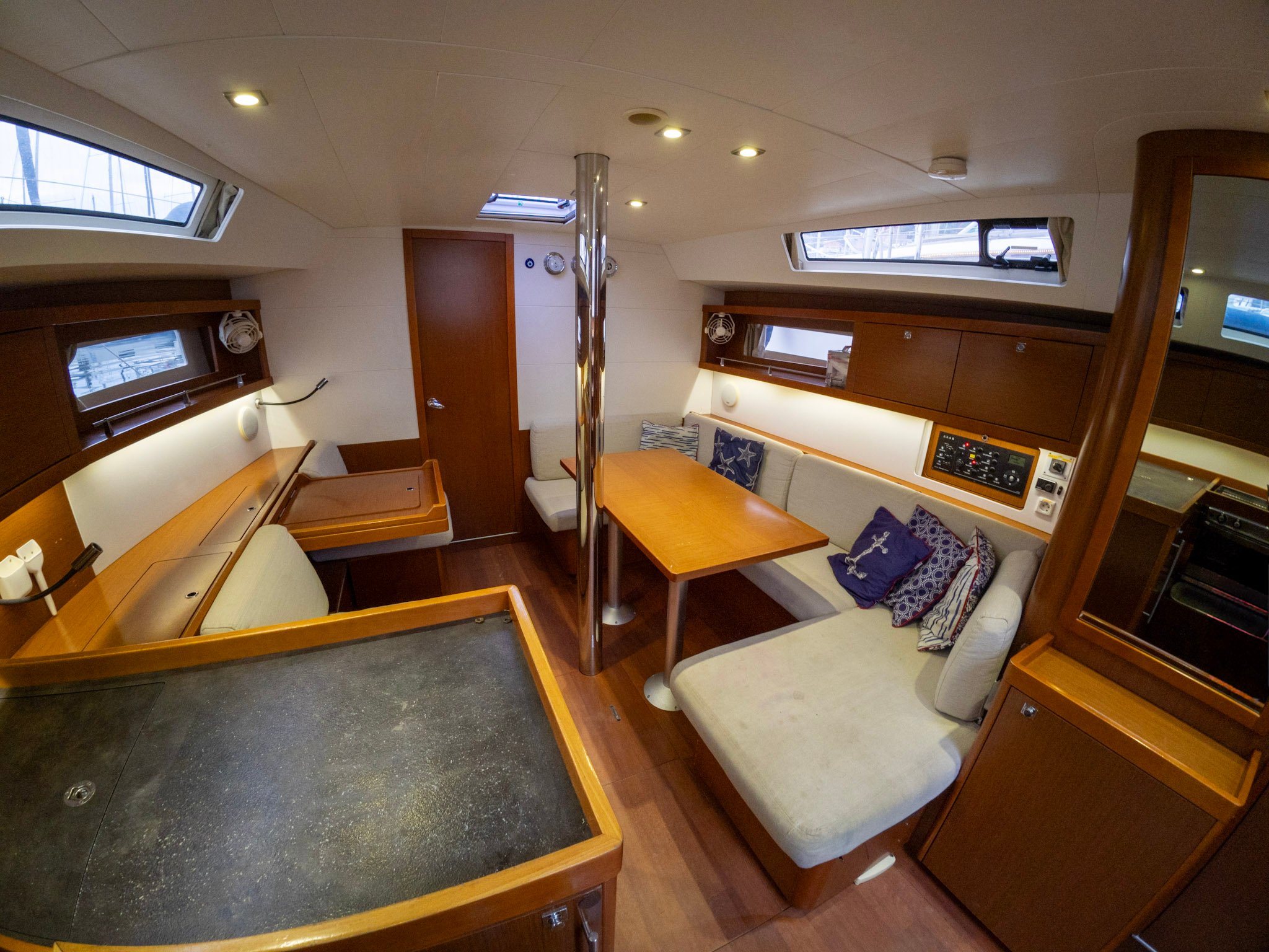 Comfort - Sailboat in Karagözler