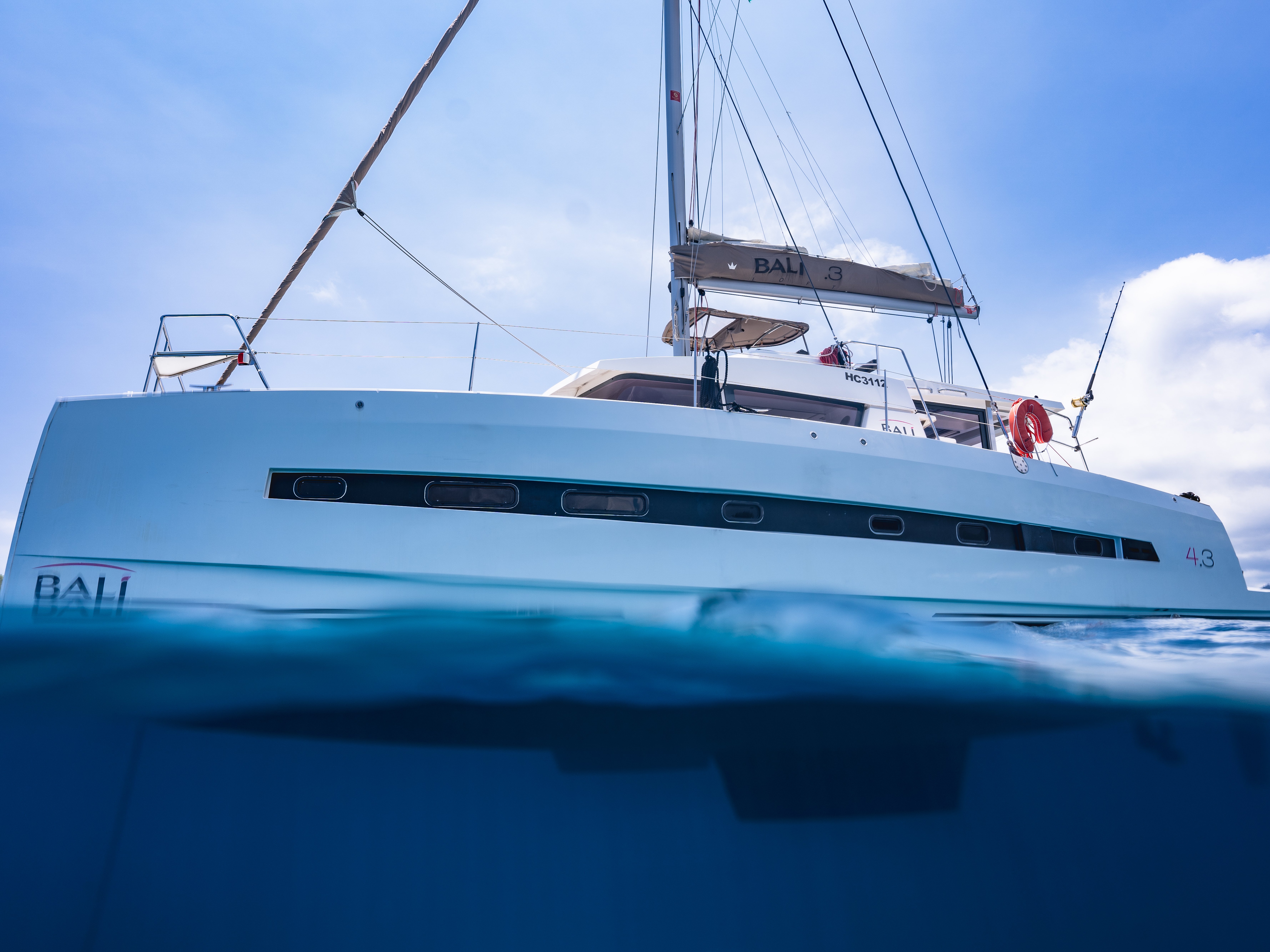 Antares - Catamaran in Providence