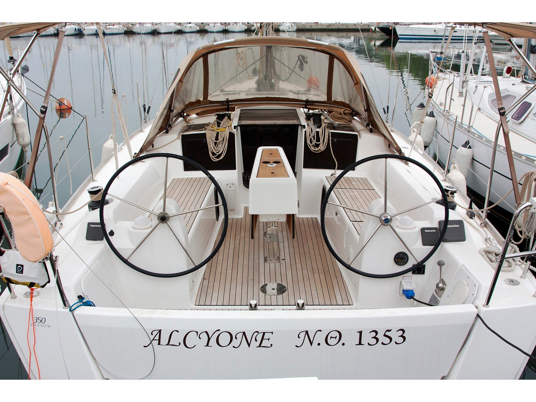 Alcyone - Sailboat in Nikiti