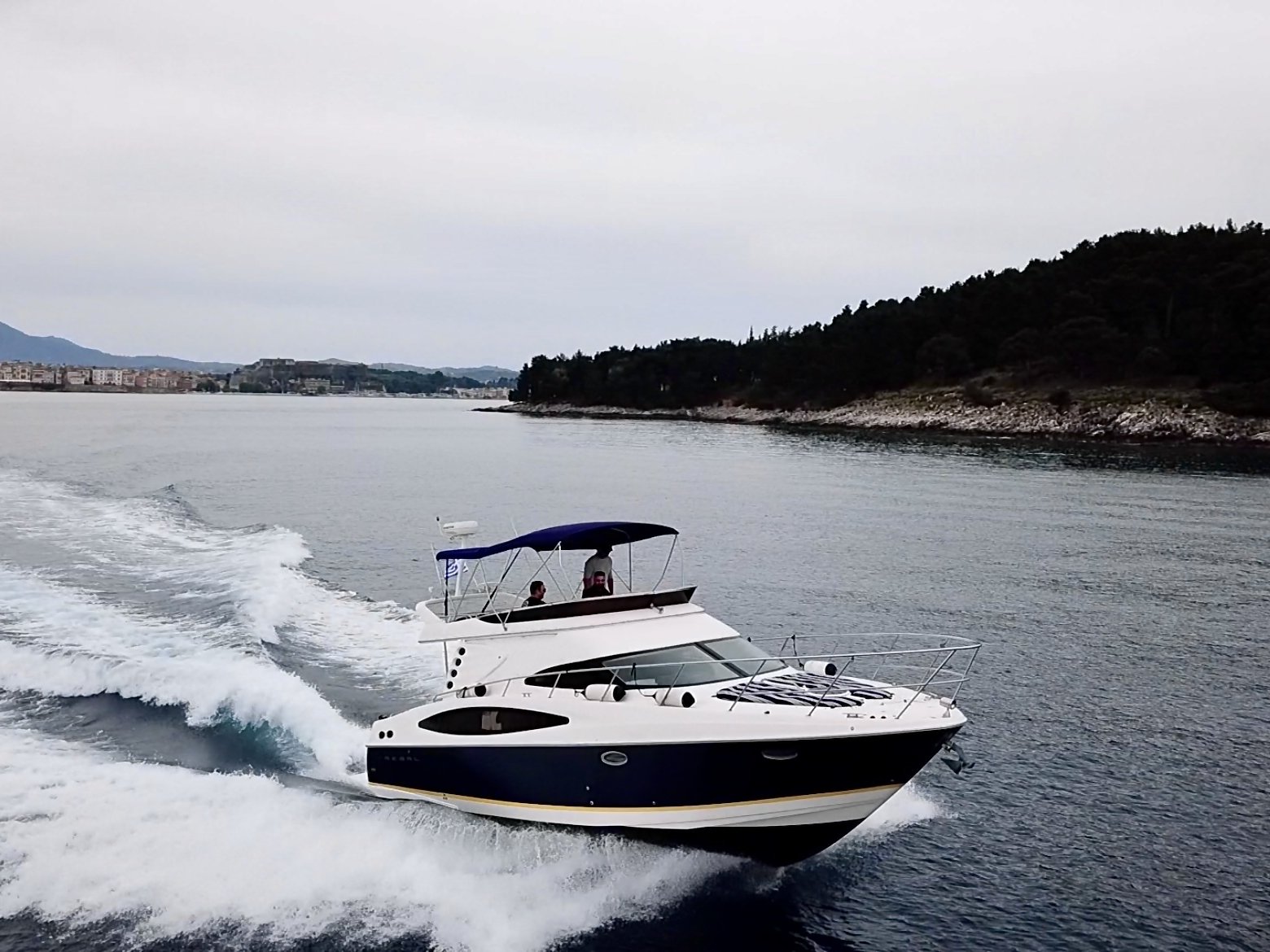 Lady B - Motor Yacht in Mpenitses