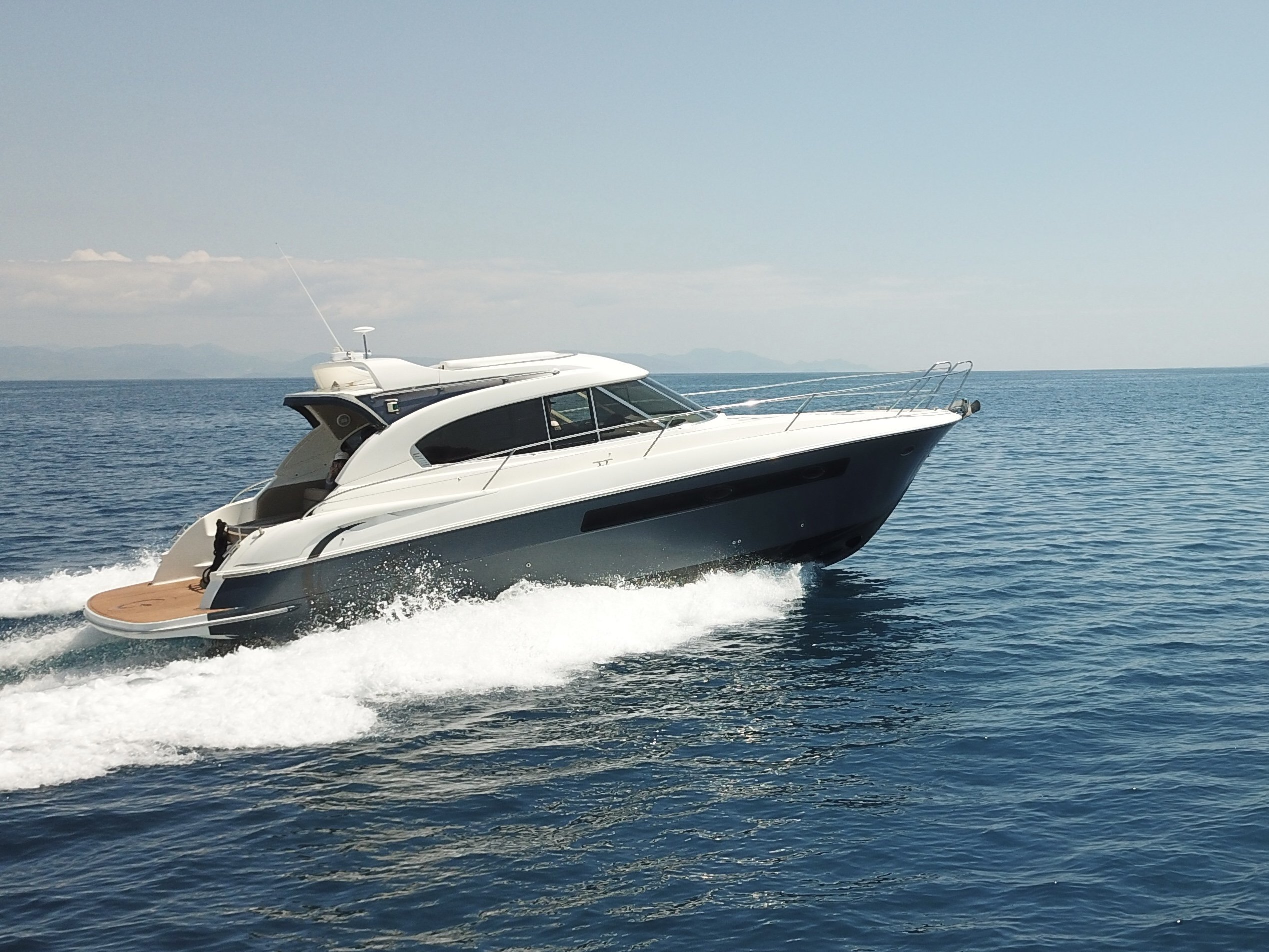 Feeling Nauti - Motor Yacht in Mpenitses