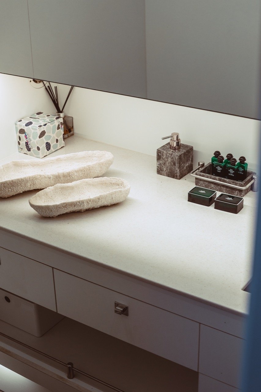 Placebo - Motor Yat içinde Mpenitses