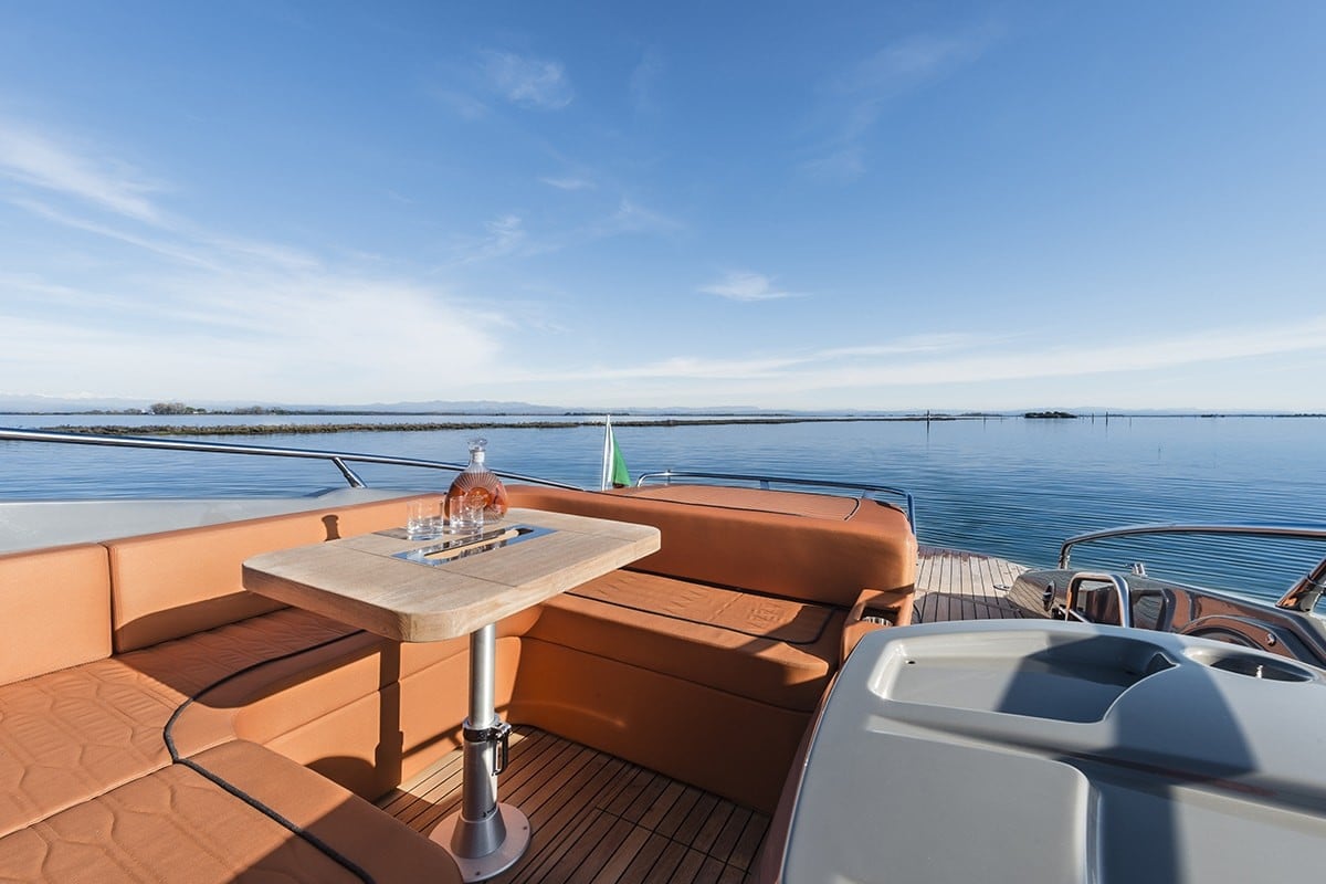 Aurora - Motor Yacht in Portisco