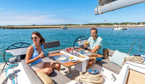 Momo - Yelkenli içinde Adaköy