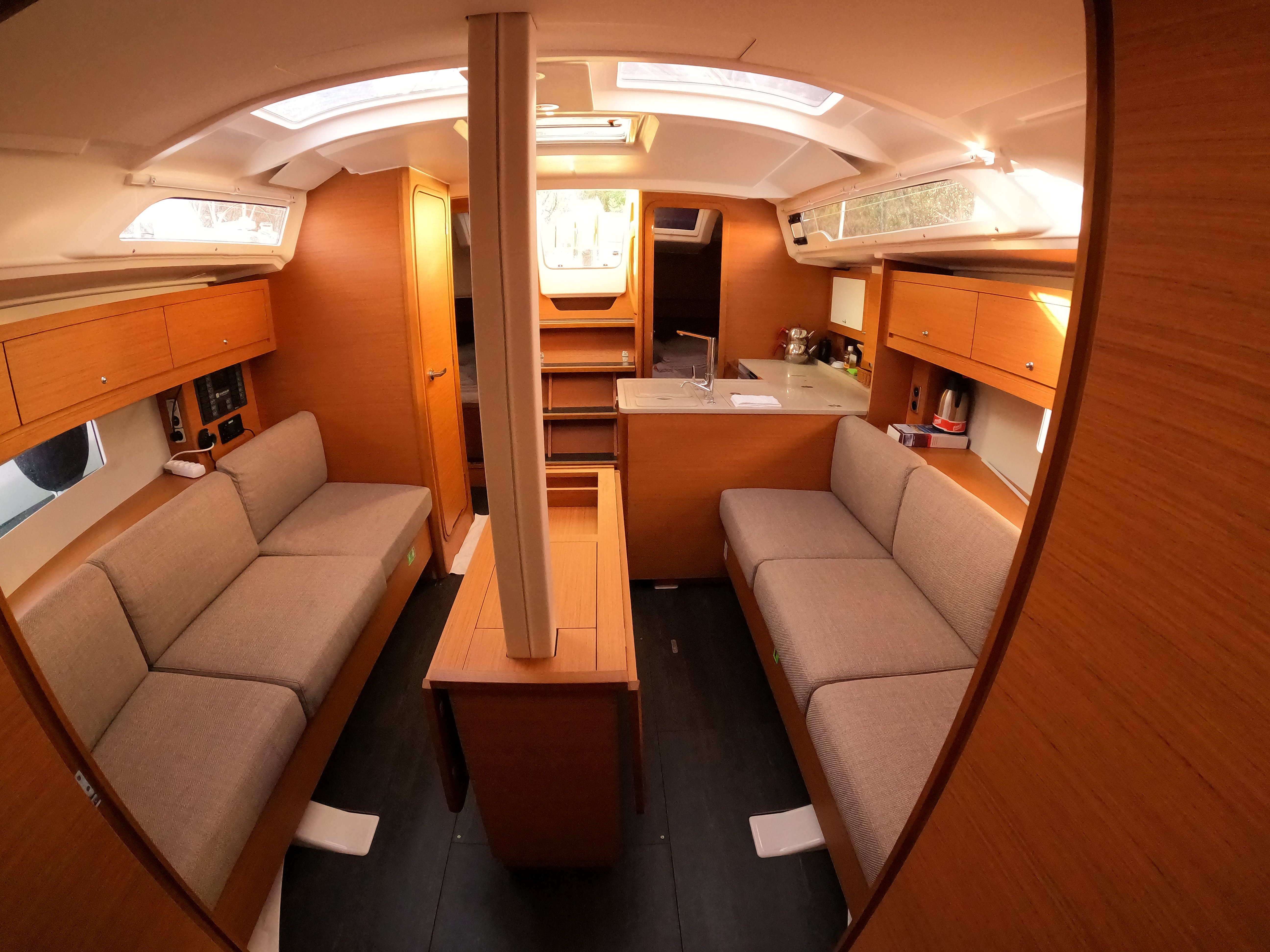 Marsel The Angel - Yelkenli içinde Adaköy