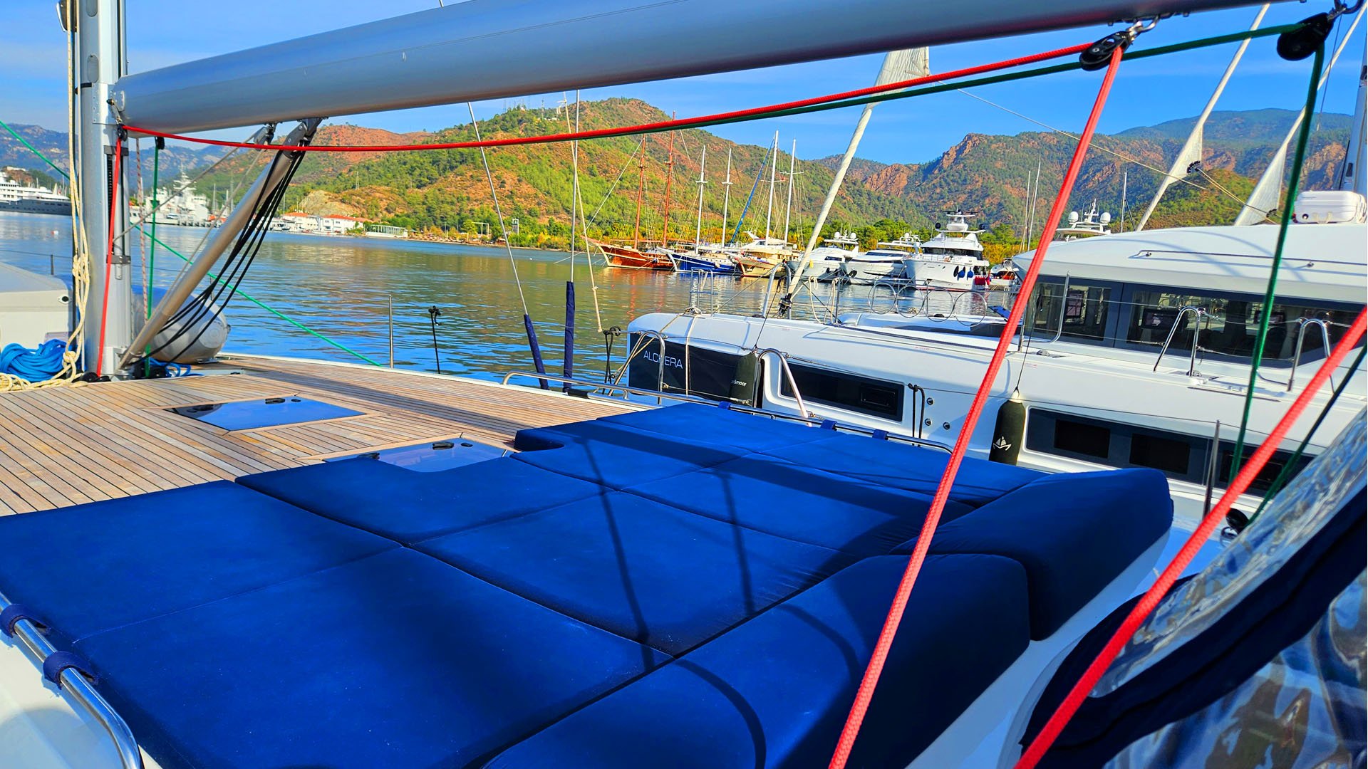 Kaiba - Sailboat in Sarıana