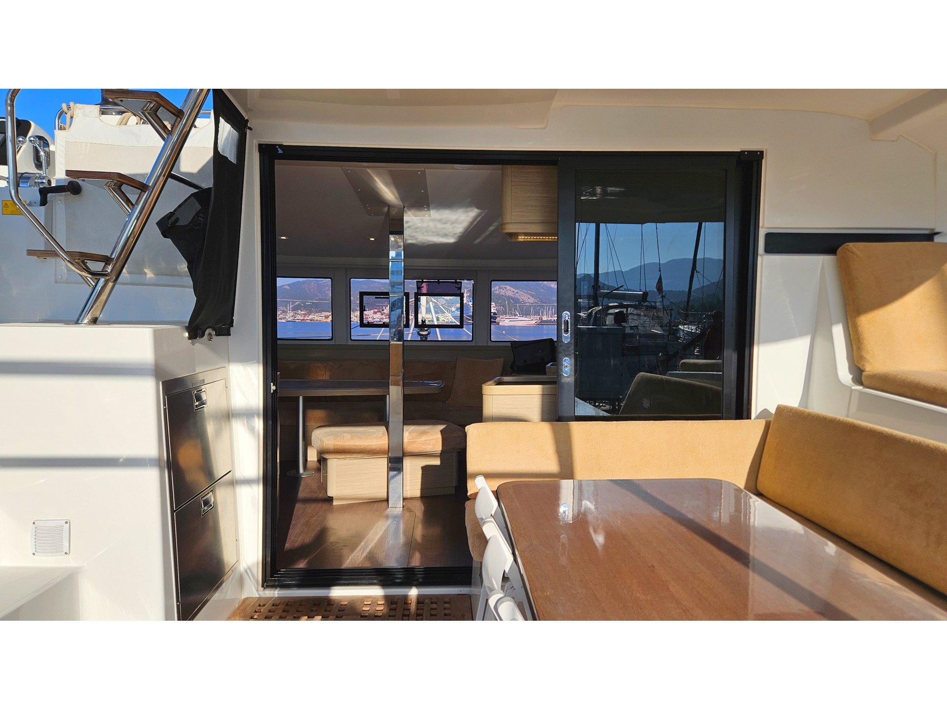 Mare - Catamaran in Sarıana