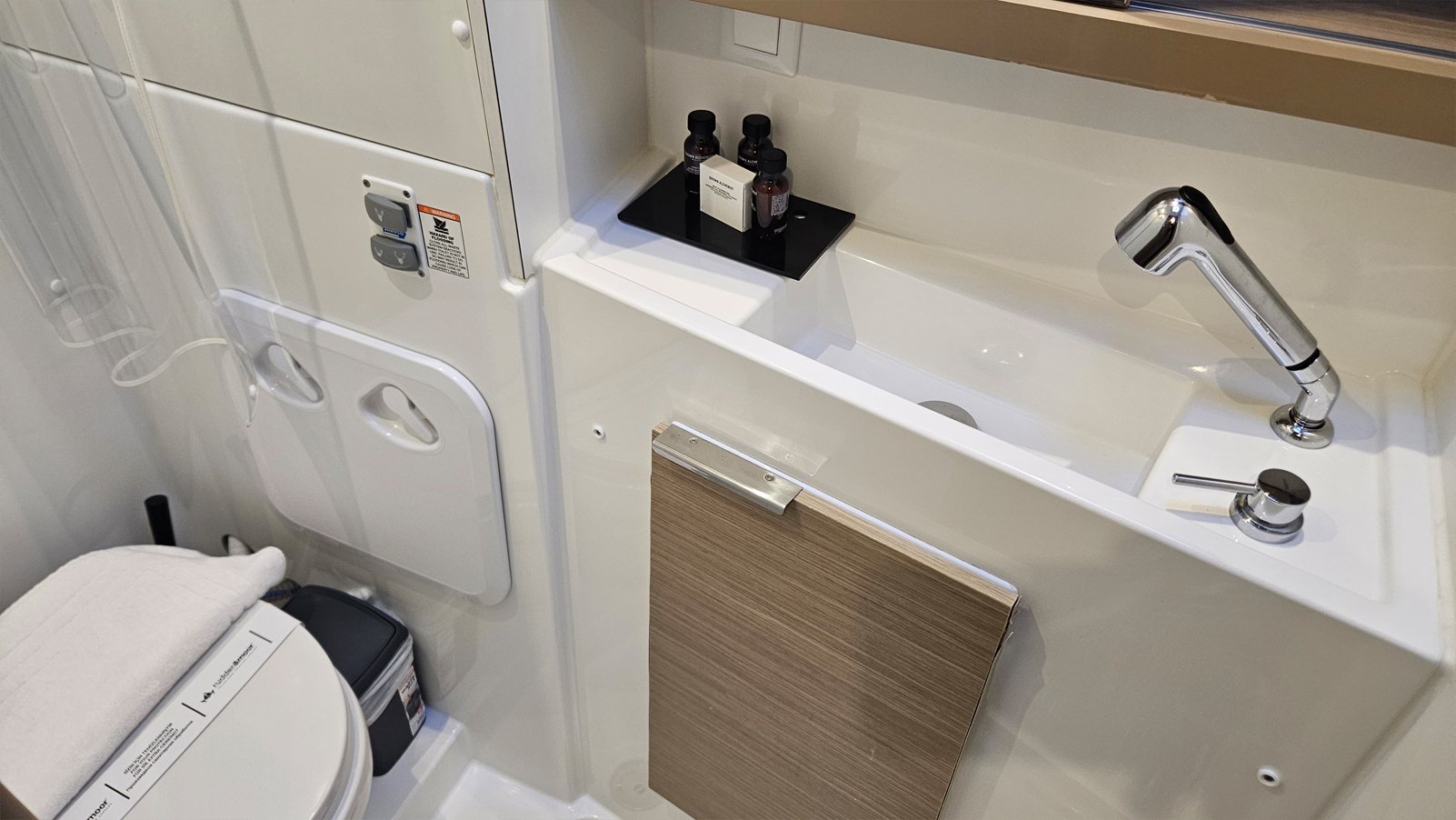 Mizu - Catamaran in Karagözler