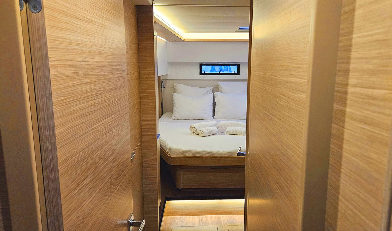 Lua - Catamaran in Karagözler