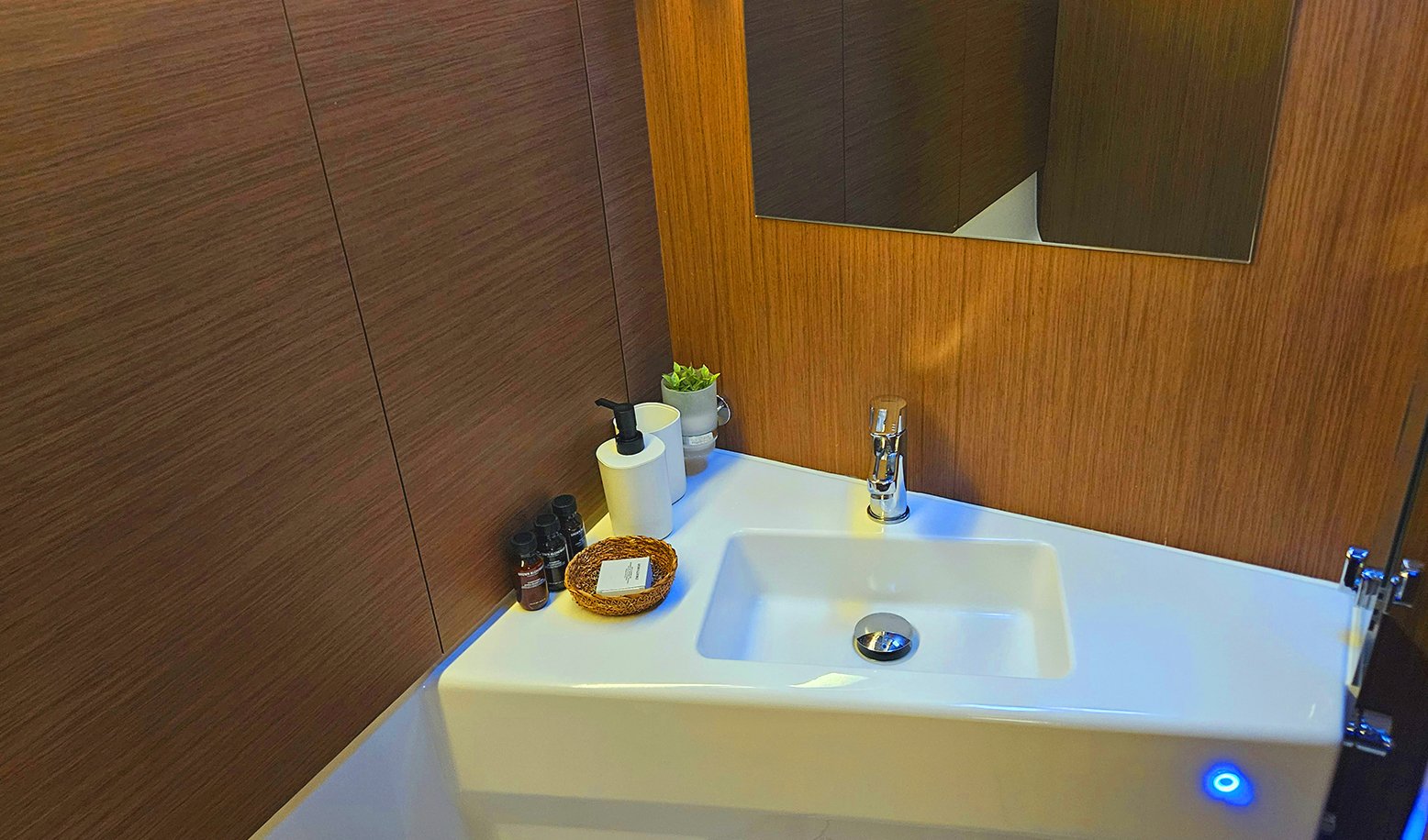 Gia - Sailboat in Karagözler