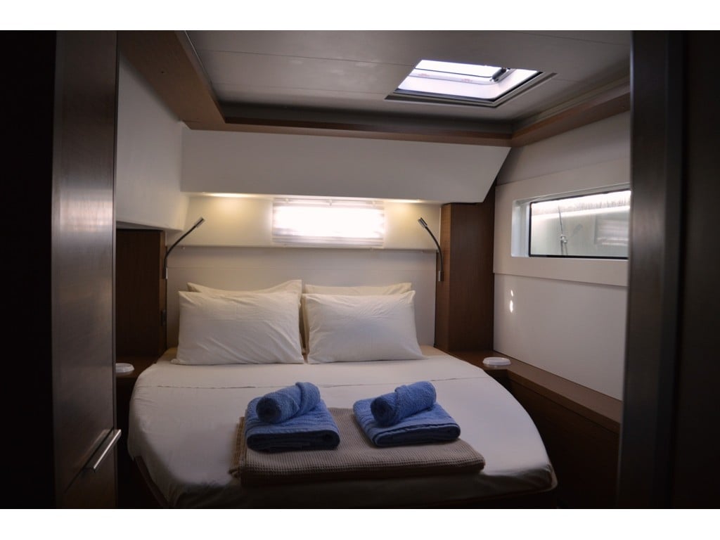 Filippos - Catamaran in Piso Livadi