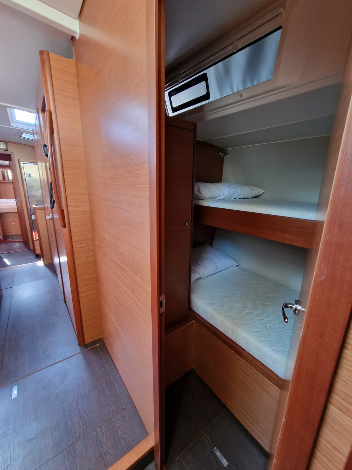 Albus - Sailboat in Tonnarella