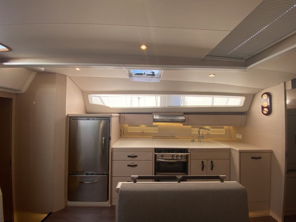 Storm Dancer 2 - Sailboat in Adaköy