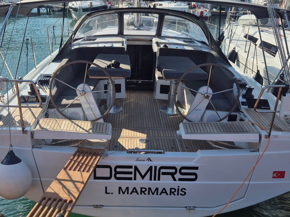 Demirs - Sailboat in Karagözler