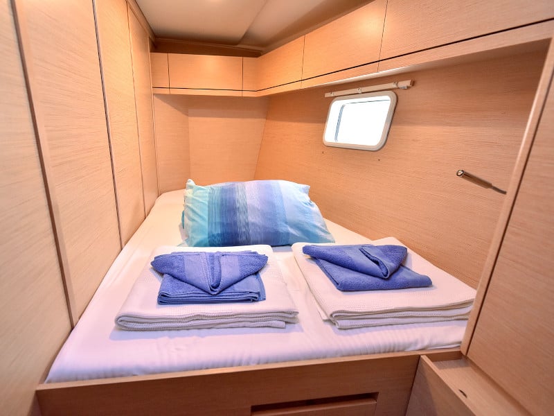 HAMAM - Sailboat in Karagözler