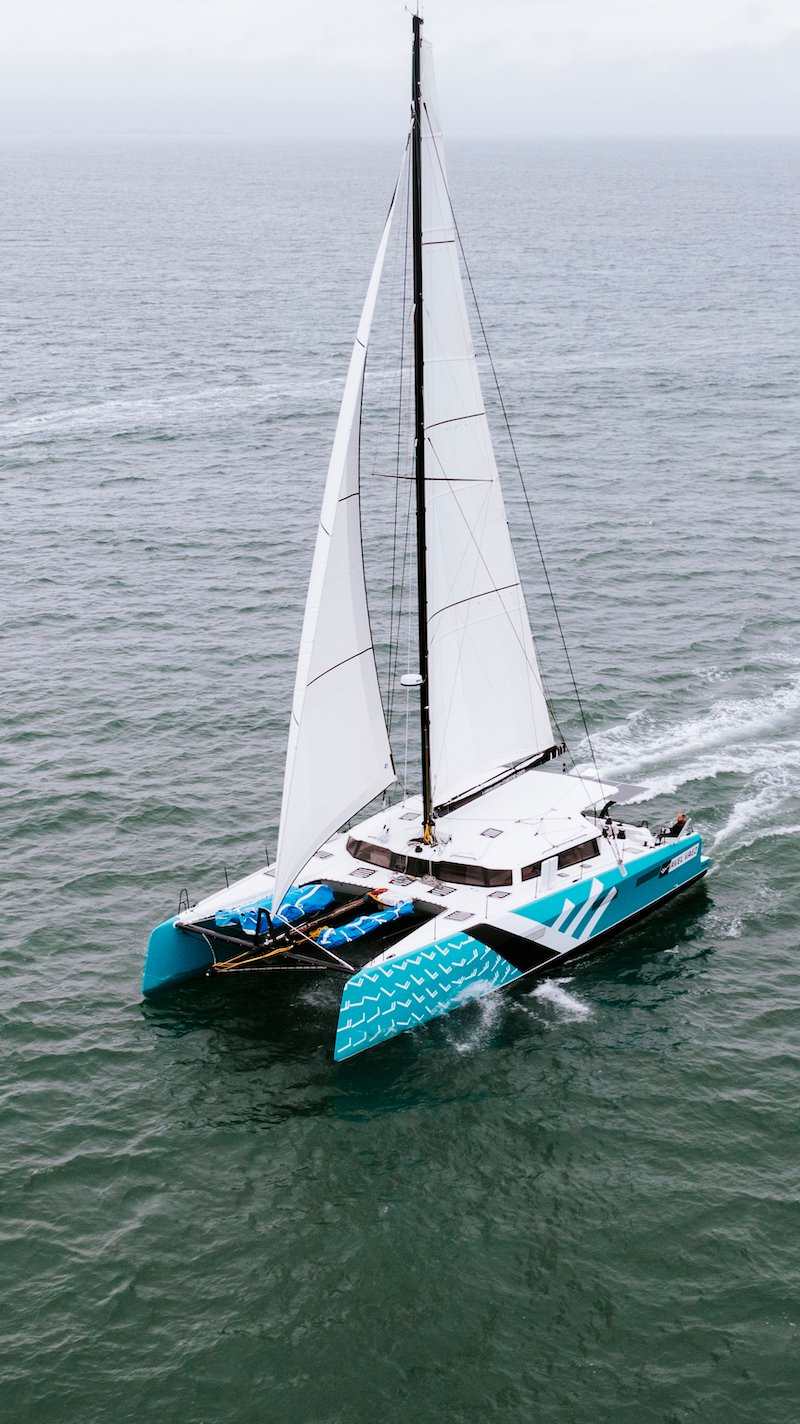 Avel Vaez - Catamaran in Cole Bay