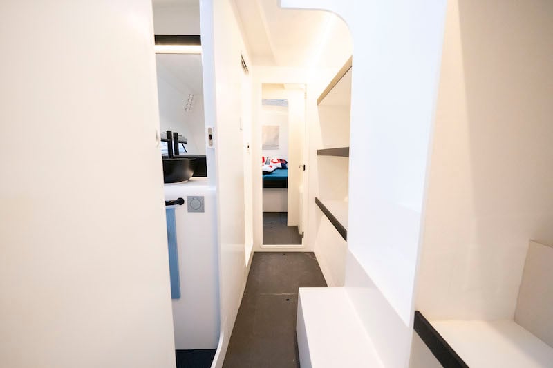 Avel Vaez - Catamaran in Cole Bay