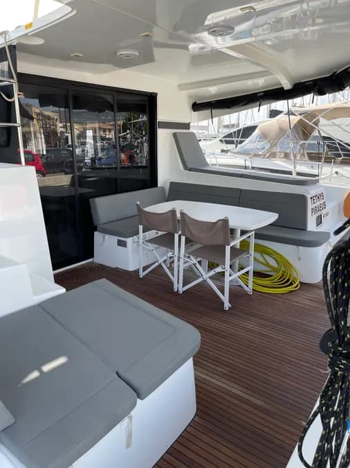 Tethys - Katamaran içinde Lefkada