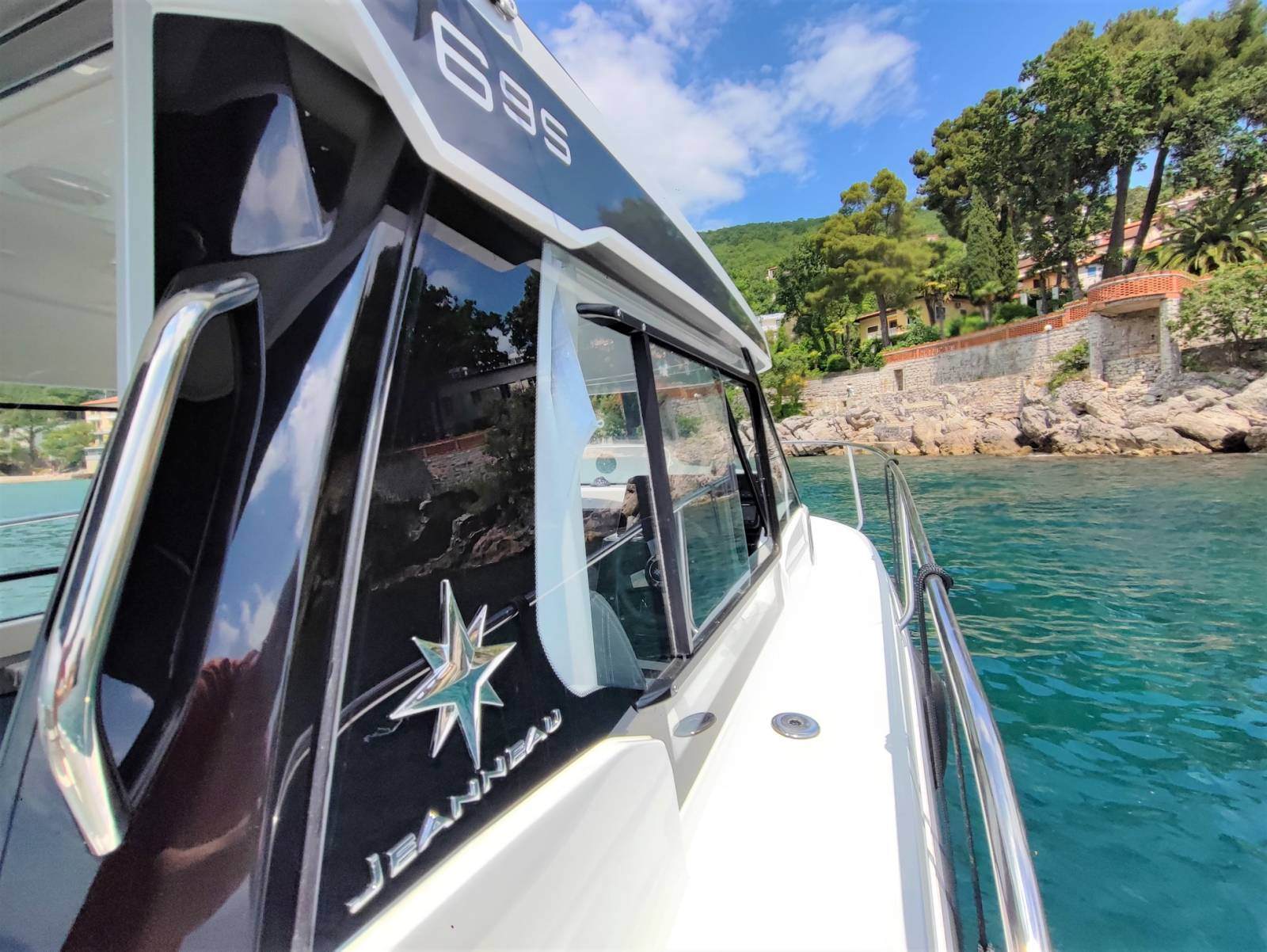 SUNNY DAY - Motor Yacht in Ičići