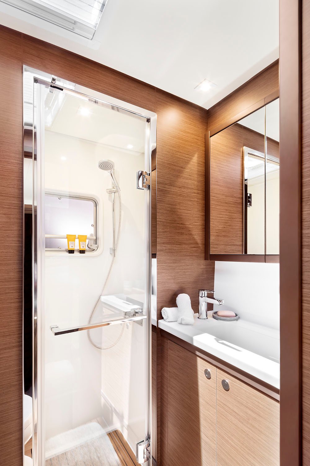 EMERALD GEMINI - Catamaran in Kaštel Gomilica