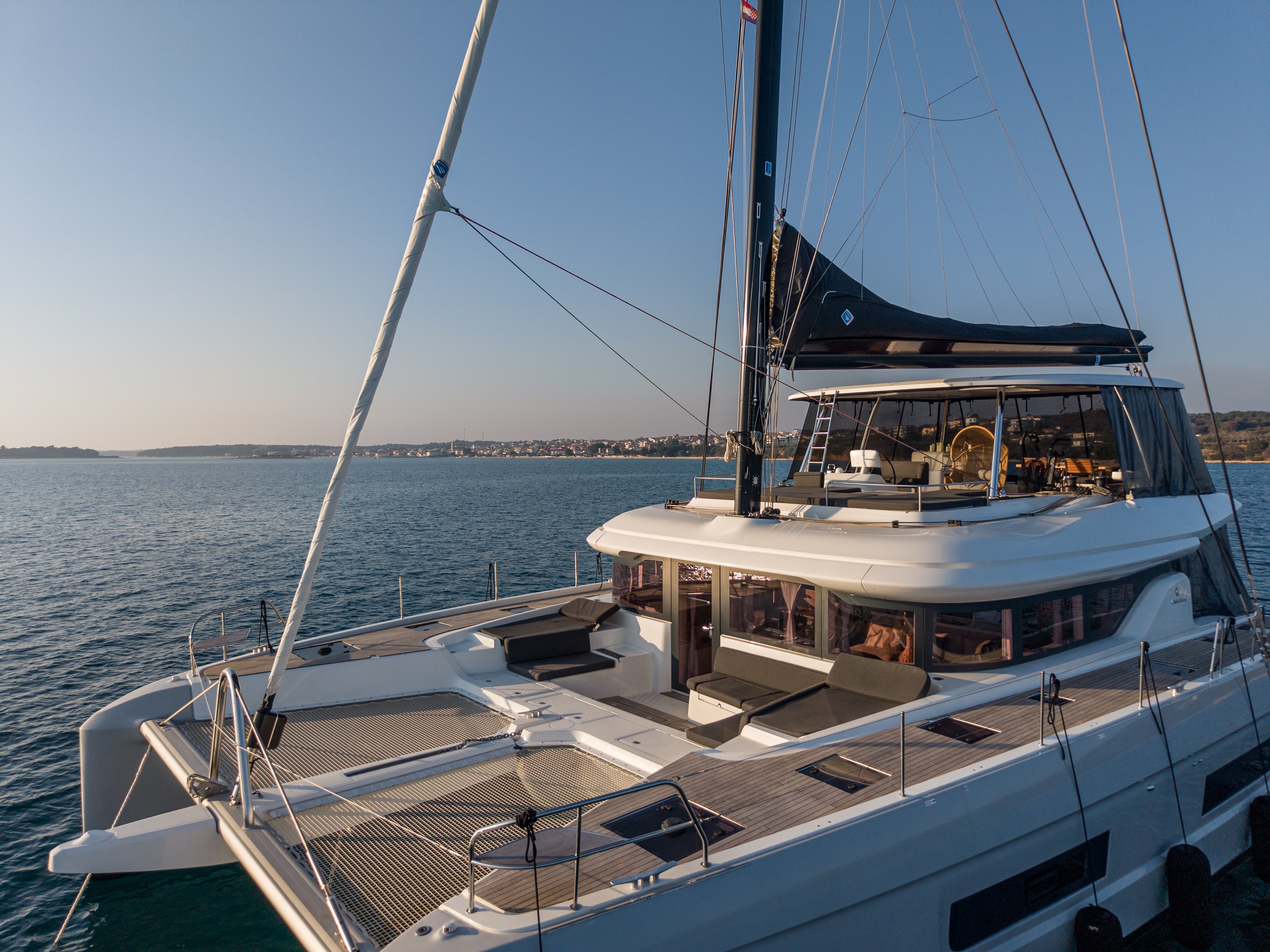 PRINCESS KARLA - Catamaran in Kaštel Gomilica