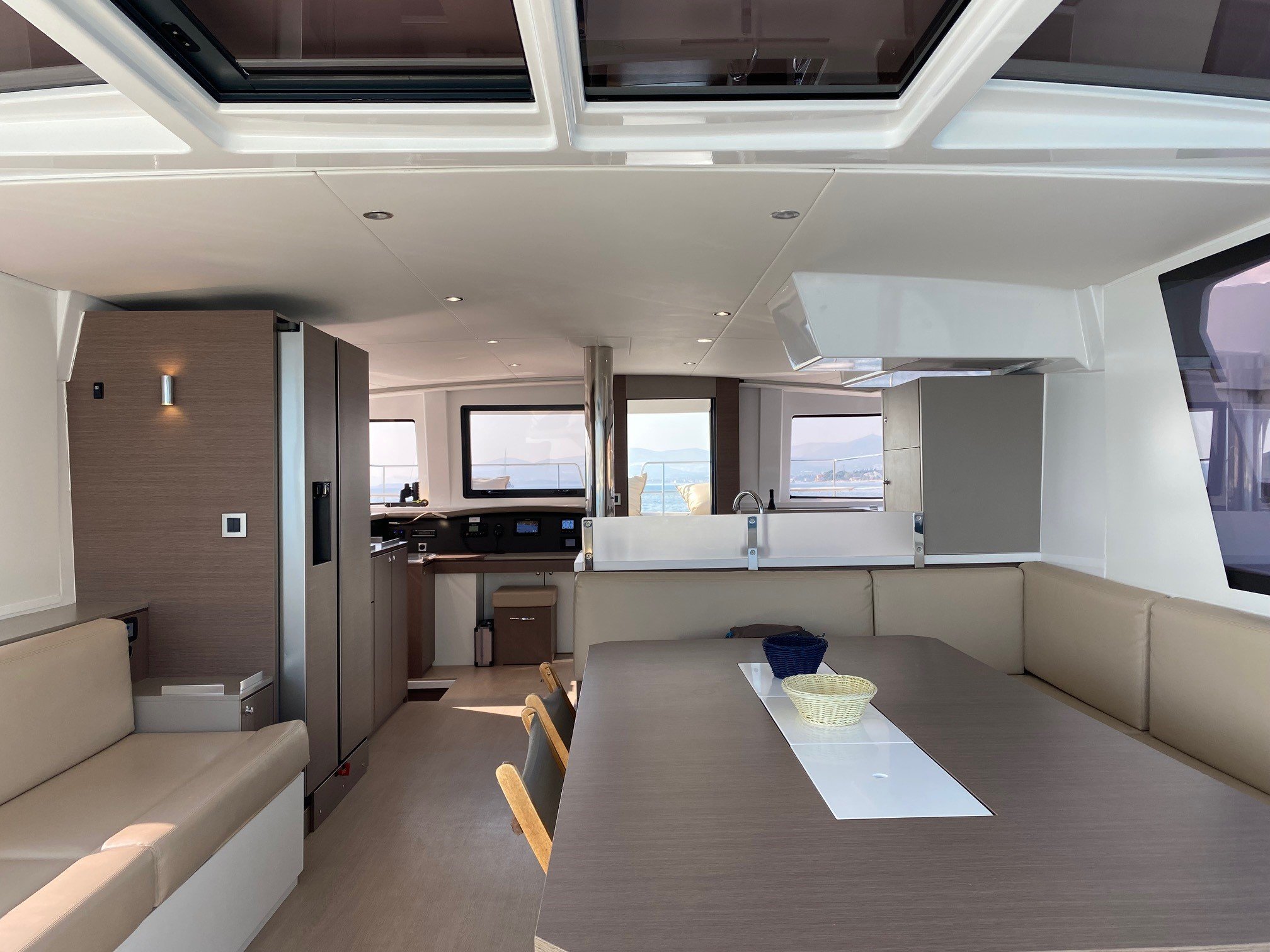 BAŠA - Catamaran in Kaštel Gomilica