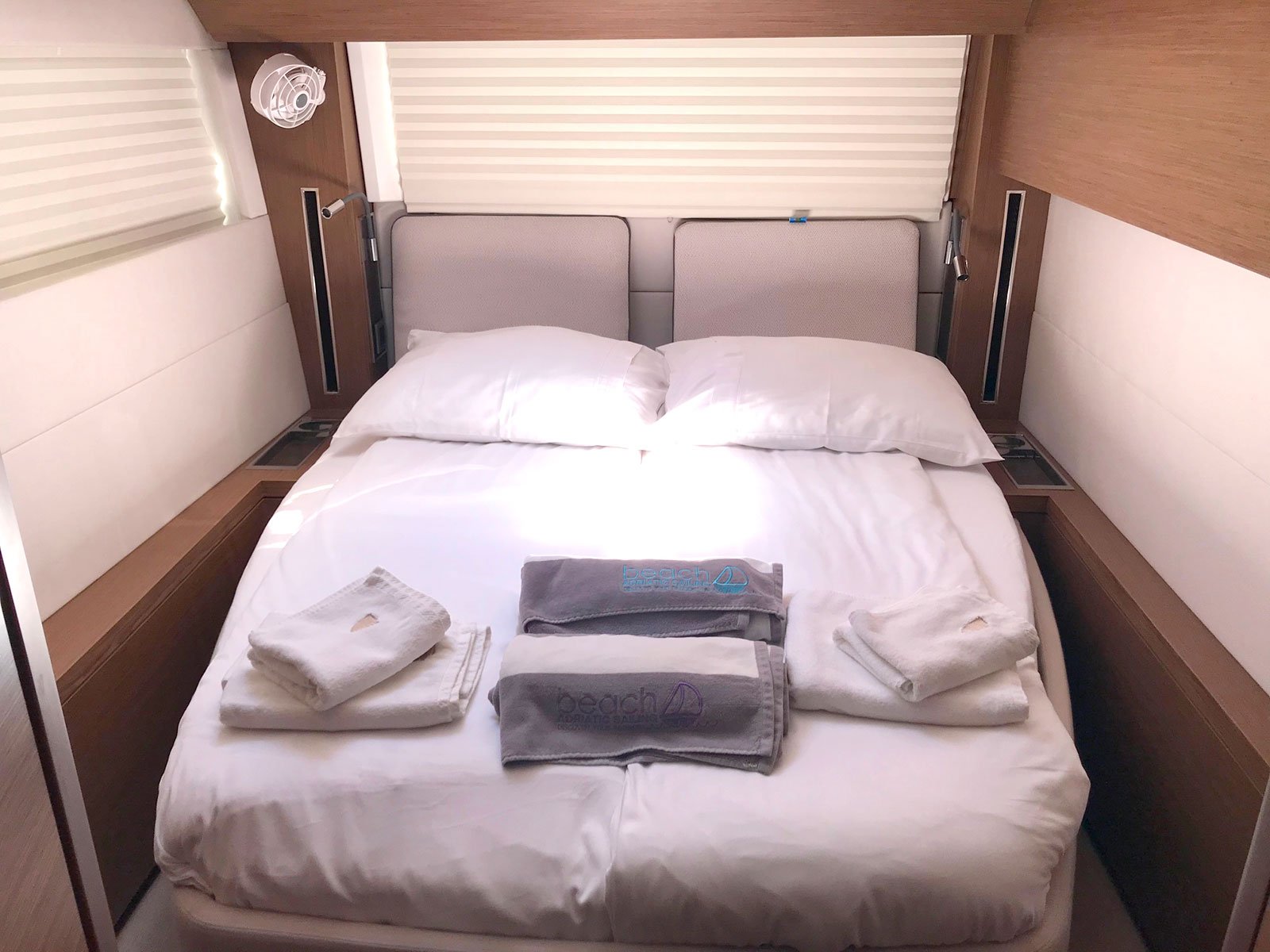 ADRIATIC LEOPARD - Catamaran in Kaštel Gomilica