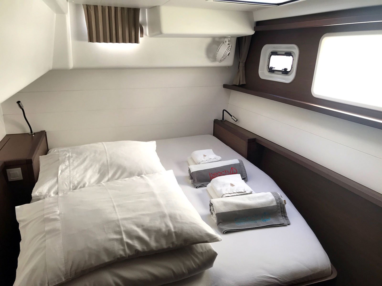 ADRIATIC CHEETAH - Catamaran in Kaštel Gomilica