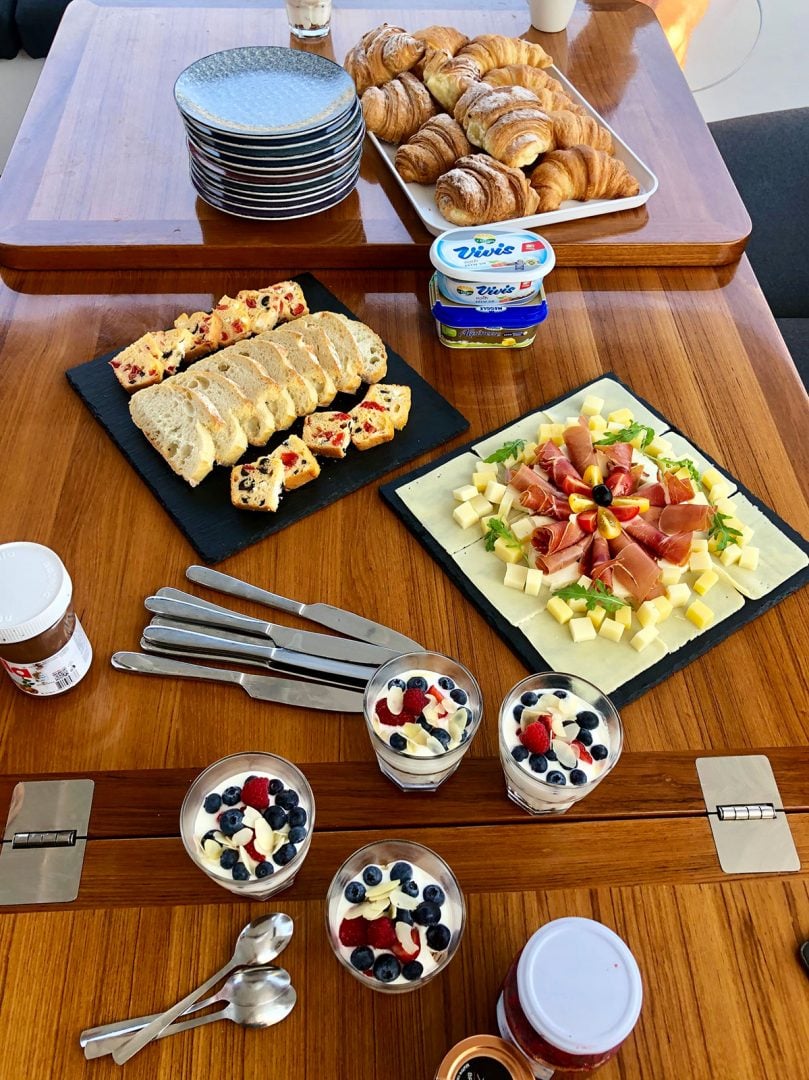 ADRIATIC TIGER - Katamaran içinde Split