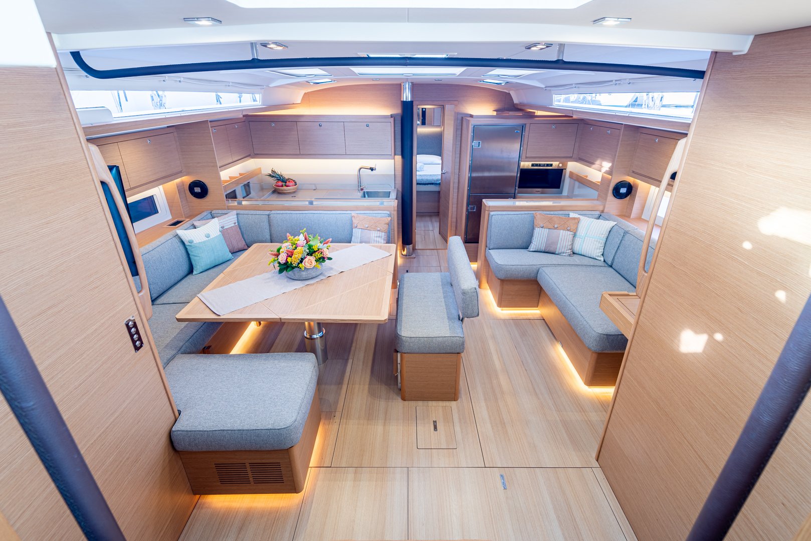 Venus - Sailboat in Alimos