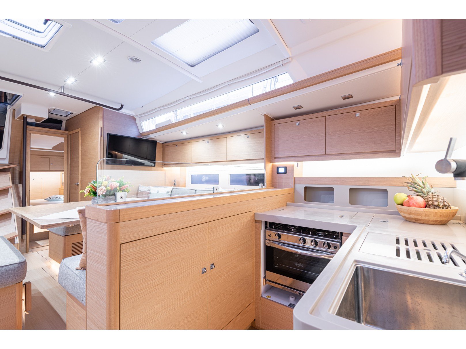 Venus - Sailboat in Alimos