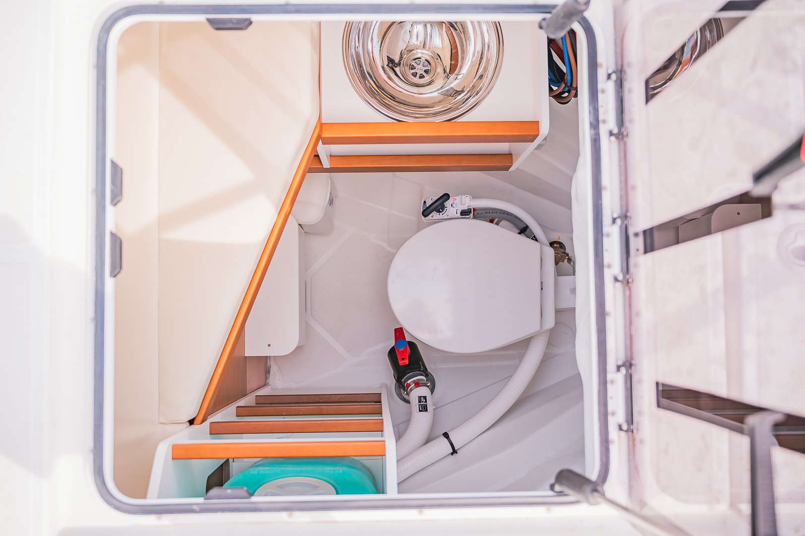 Jason - Sailboat in Alimos