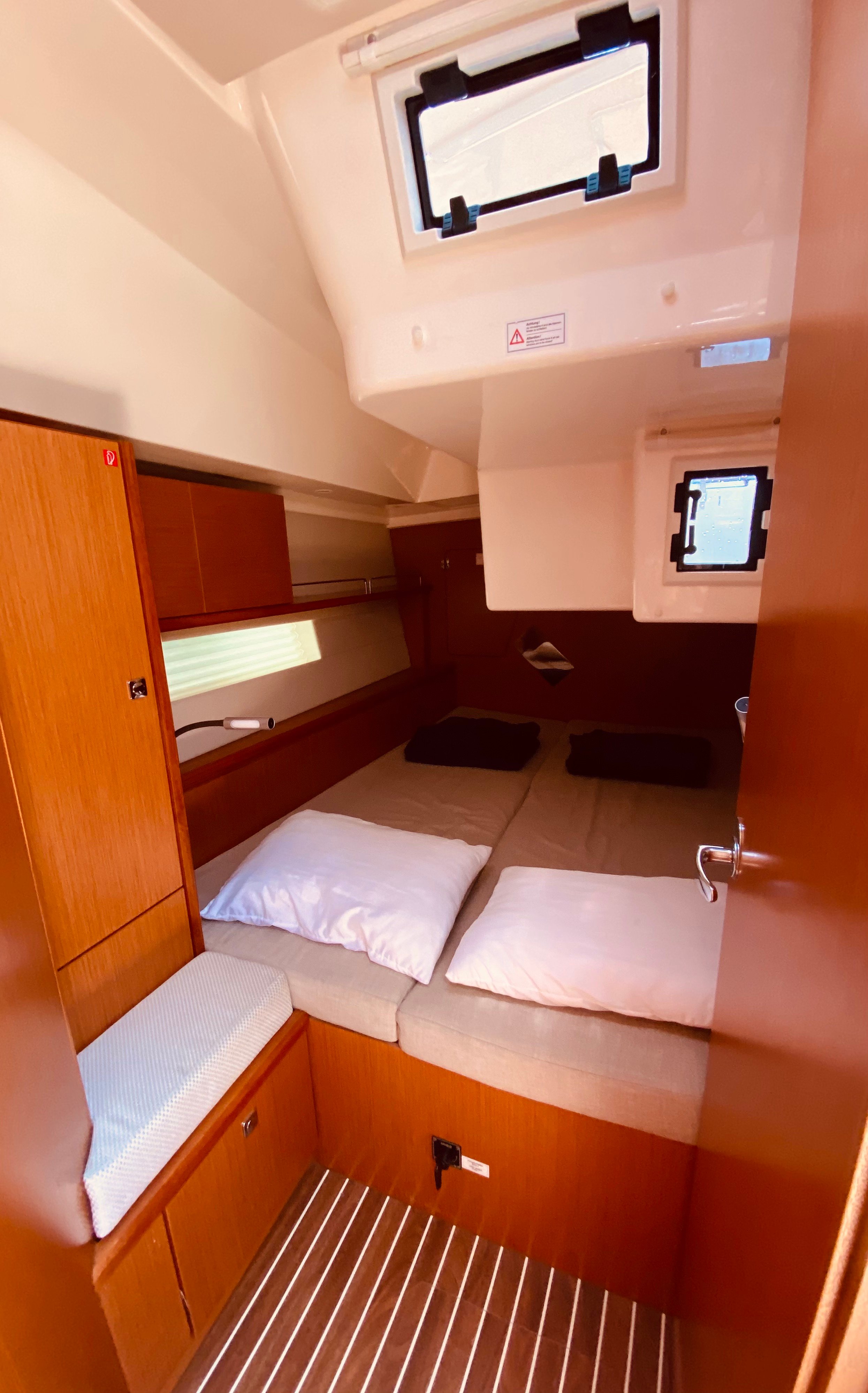 Atokos (Pax 9) - Sailboat in Lefkada