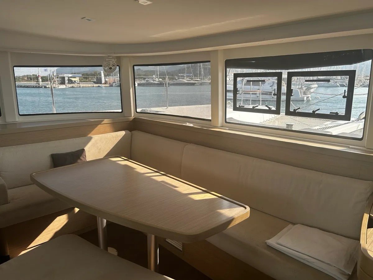 Marebella (Pax 12) - Catamaran in Lefkada