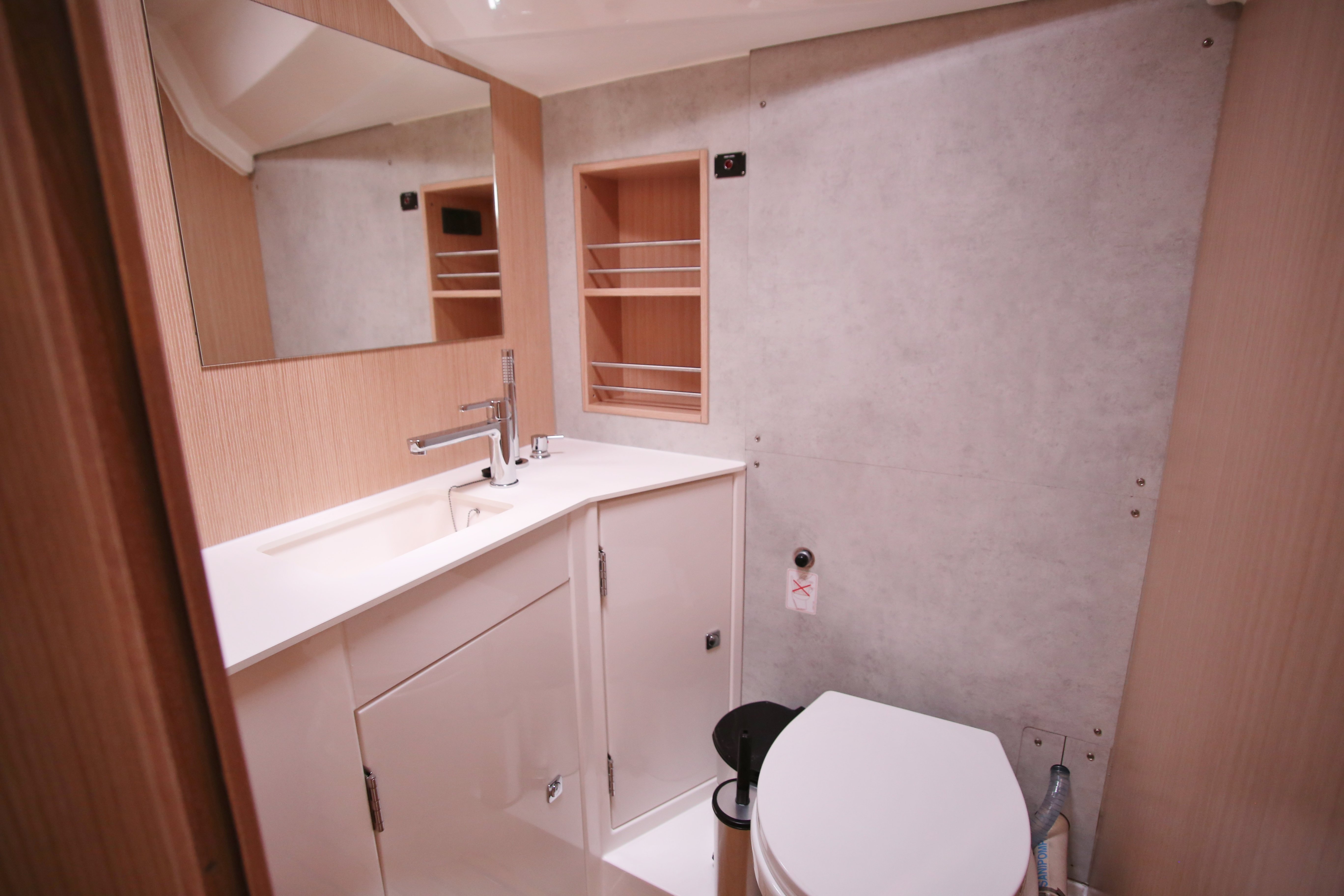 Oktana (Pax 8) - Yelkenli içinde Lefkada