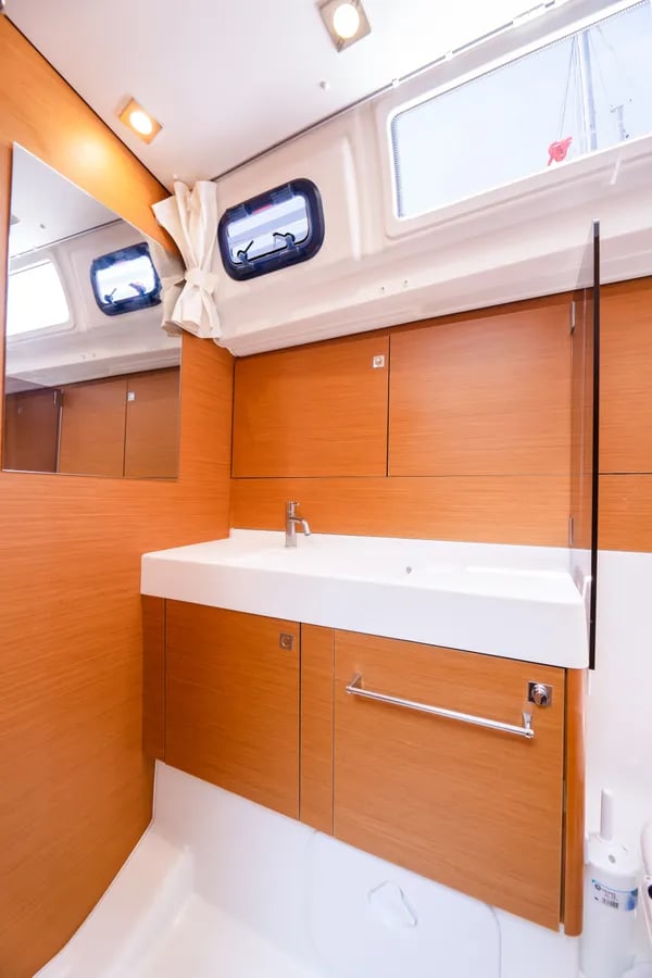 Simoun (Pax 10) - Yelkenli içinde Lefkada