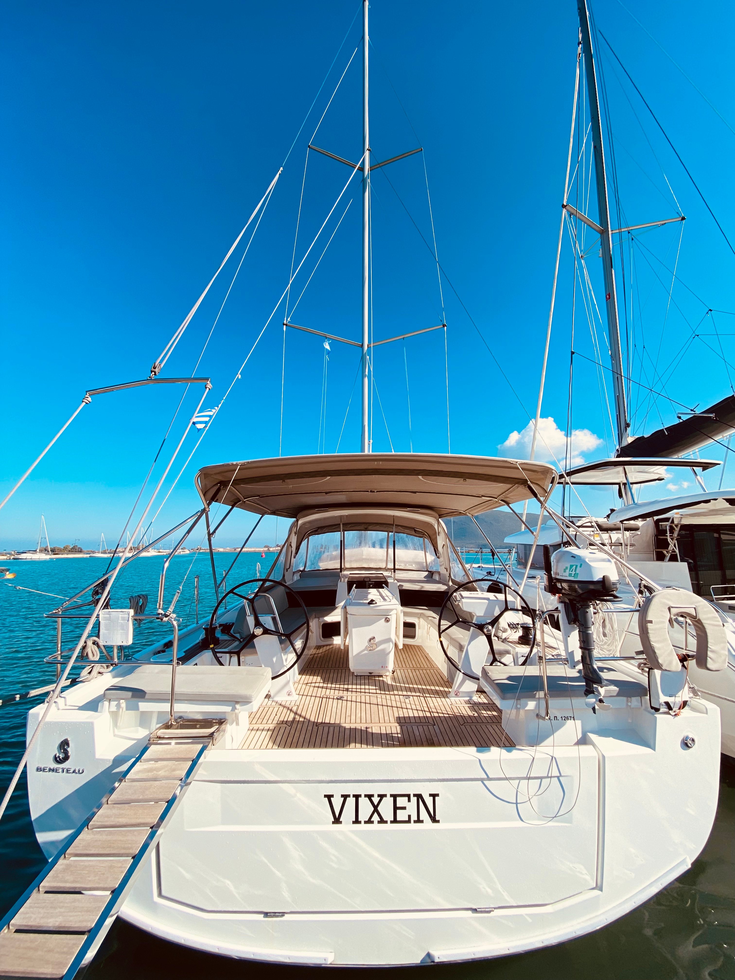 Vixen (Pax 12) - Sailboat in Lefkada