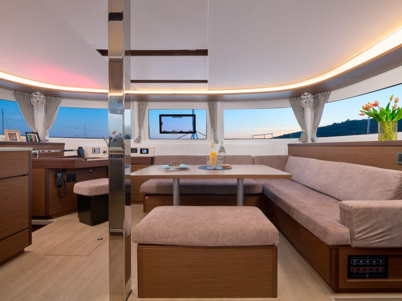 BARNEY - Catamaran in Trogir