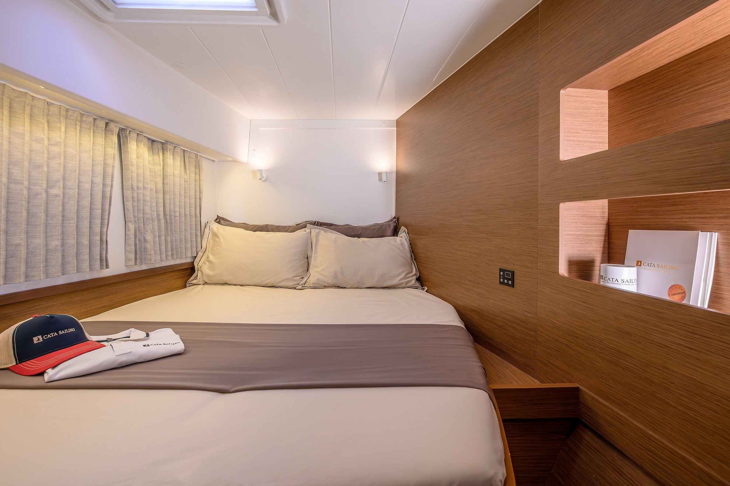 BARNEY - Catamaran in Trogir