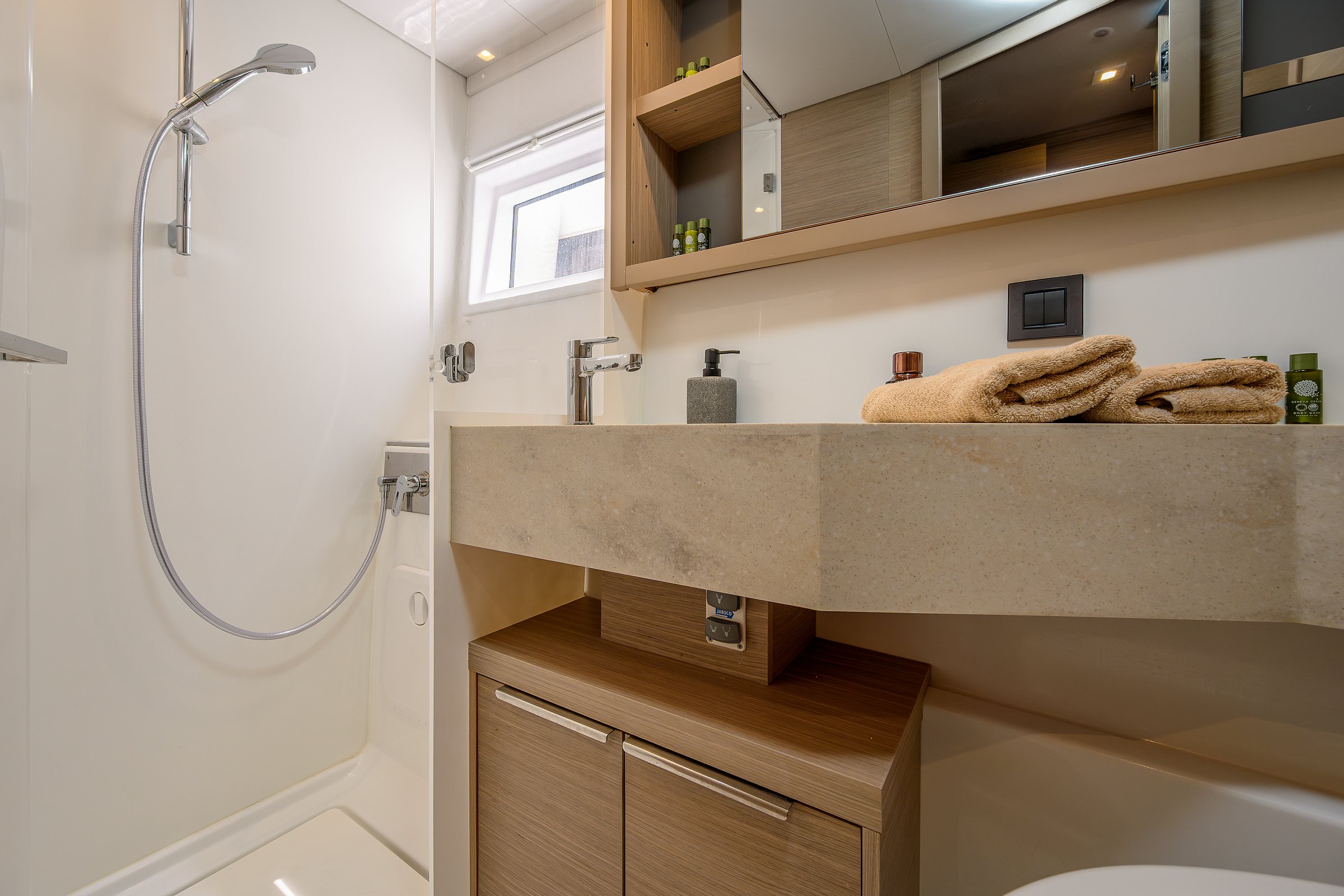 VOYAGE - Catamaran in Trogir