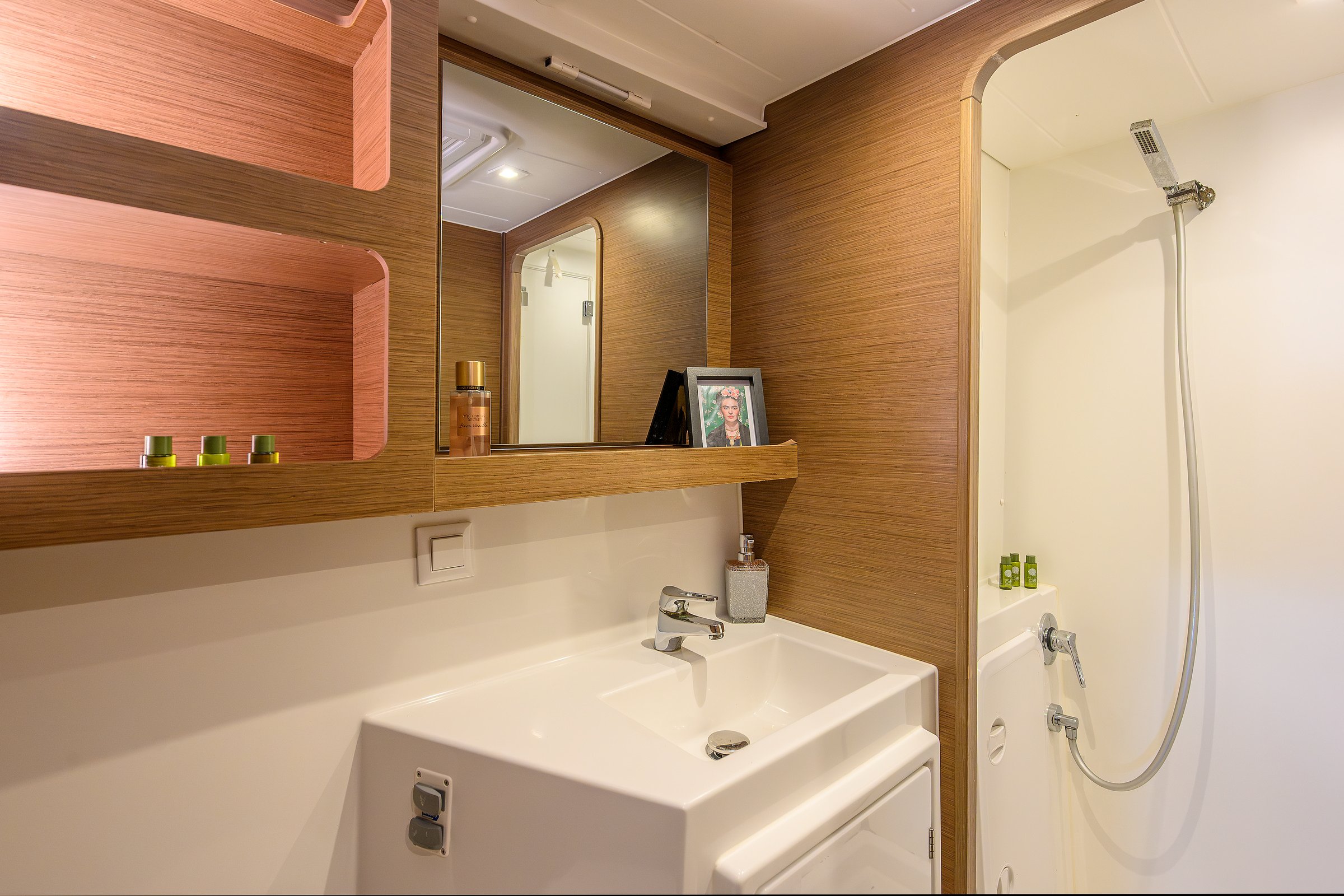 BRIGHT SKY - Catamaran in Trogir