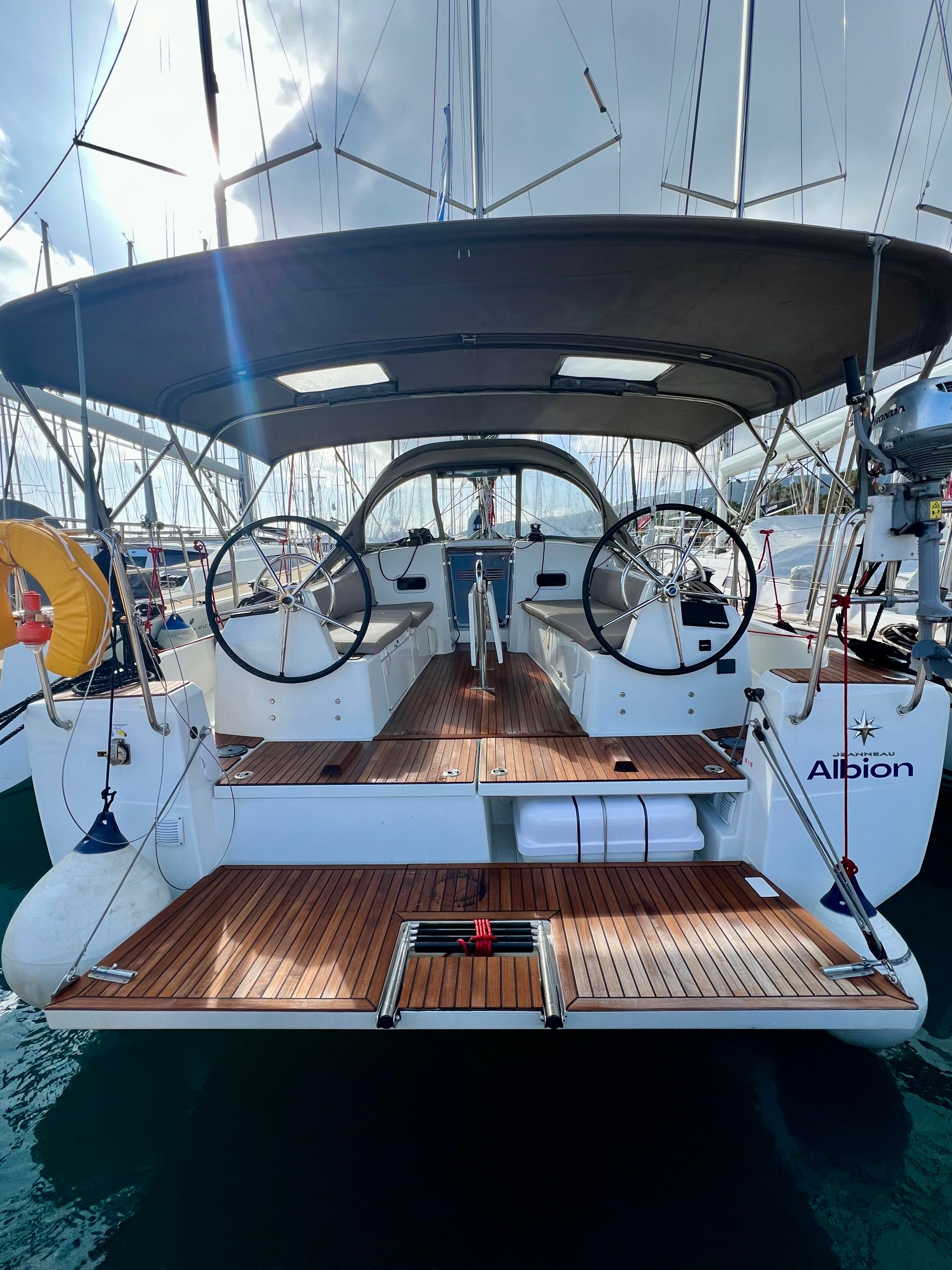 Albion - Yelkenli içinde İstanköy