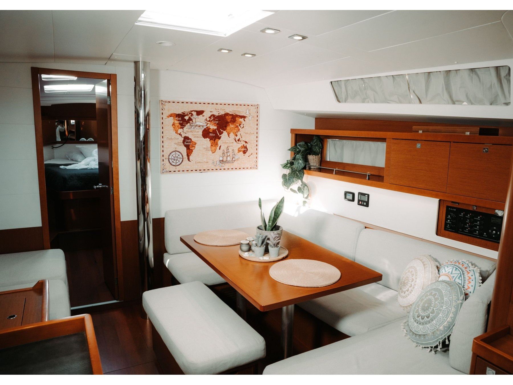 Familia L - Sailboat in Alimos